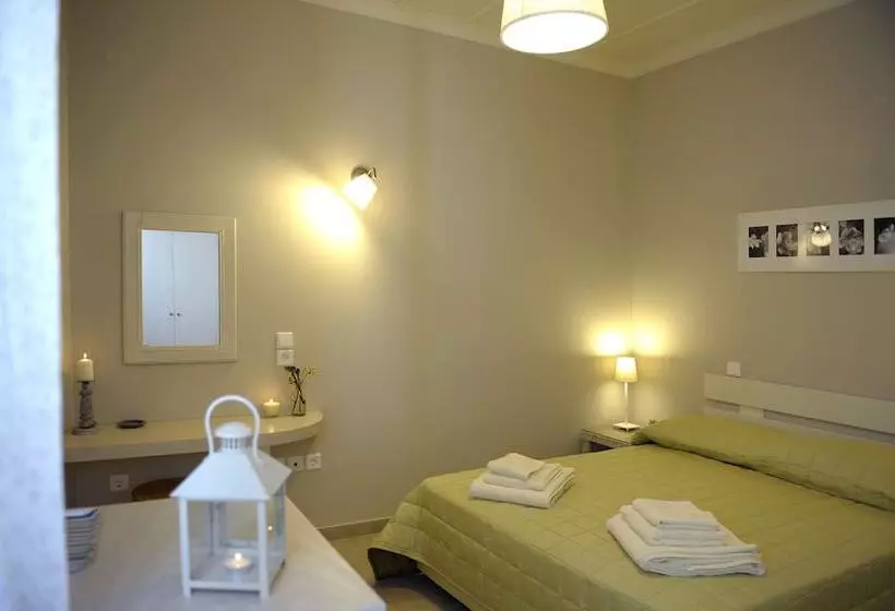 פנסיון Almyris