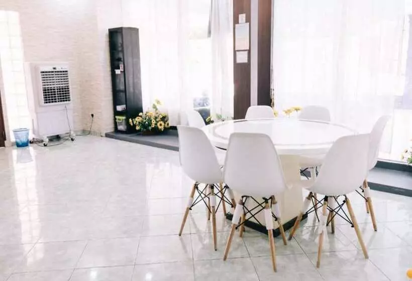 פנסיון Camelia Homestay