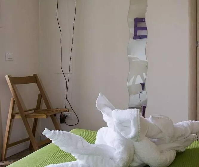 Pensió Ecologic Moroni
