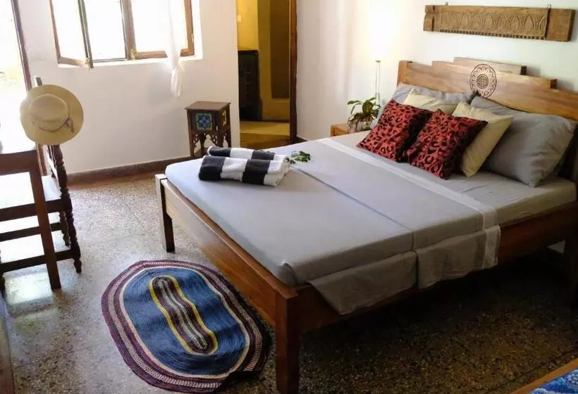 پانسیون Kobe House