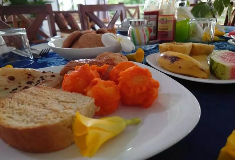 پانسیون Kobe House