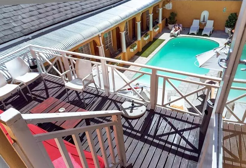 호스텔 Ashanti Gardens Guesthouse