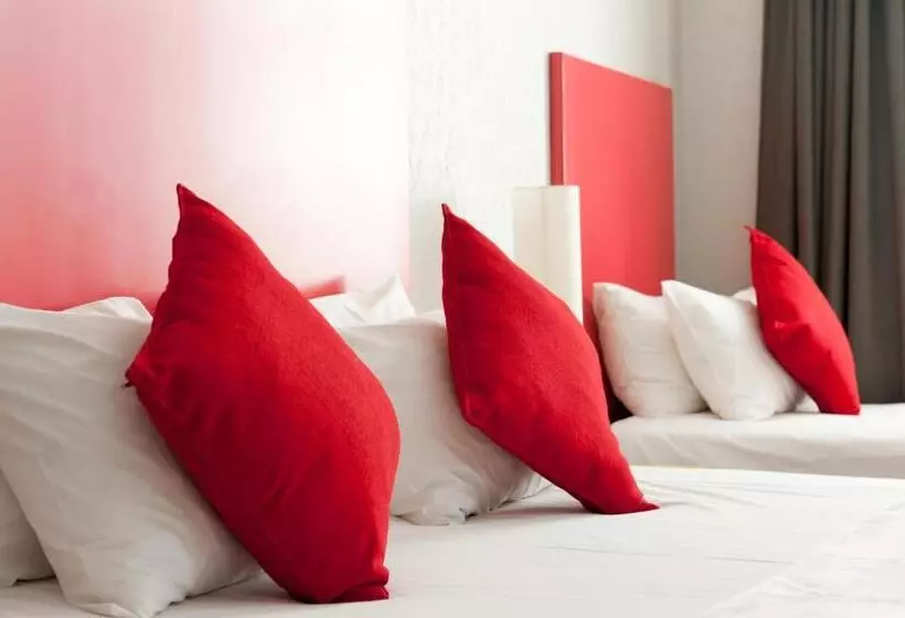 호스텔 Ashanti Gardens Guesthouse