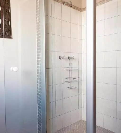 호스텔 Ashanti Gardens Guesthouse