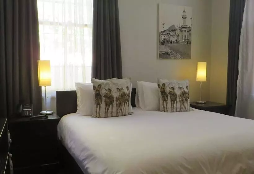 호스텔 Ashanti Gardens Guesthouse