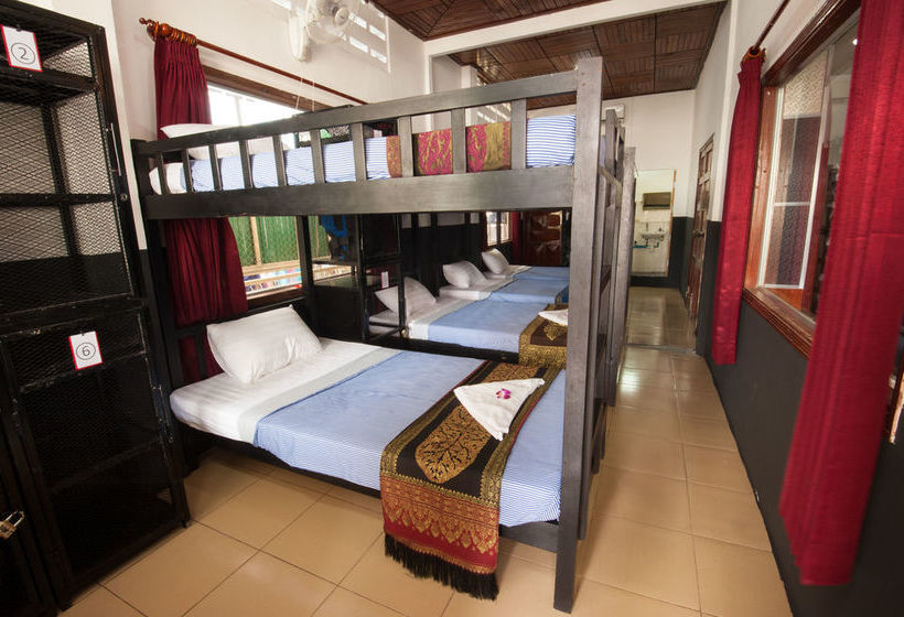 הוסטל Me Mates Villa