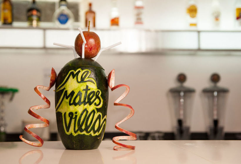 הוסטל Me Mates Villa