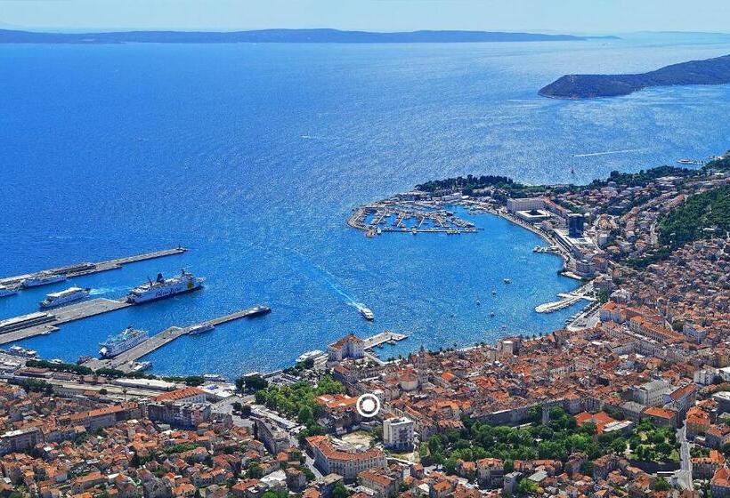 Bed and Breakfast La Porta Luxury Rooms