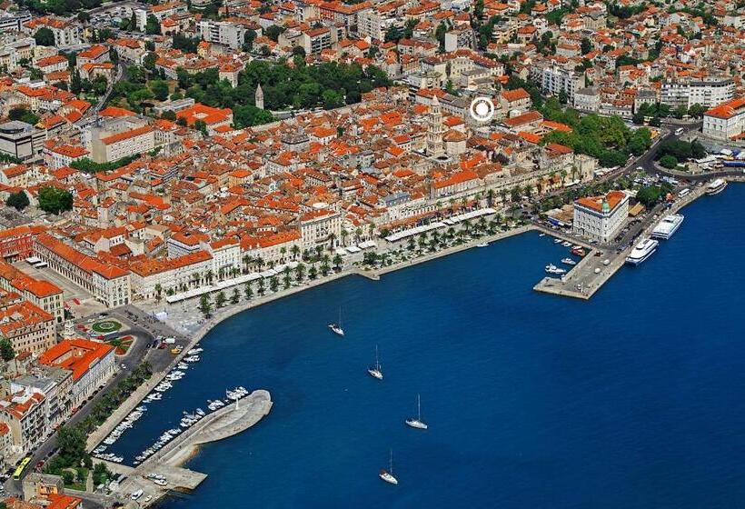 Bed and Breakfast La Porta Luxury Rooms