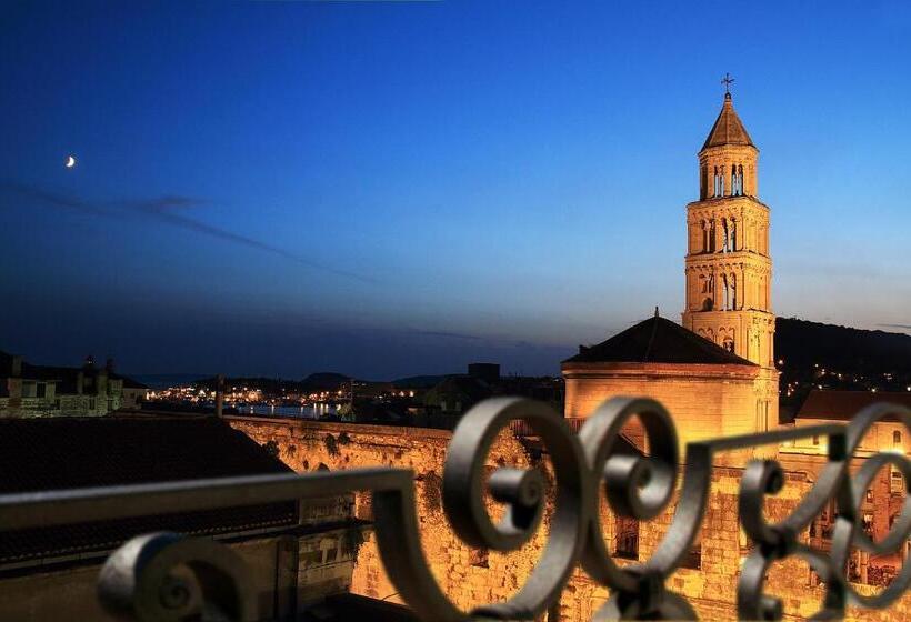 Bed and Breakfast La Porta Luxury Rooms