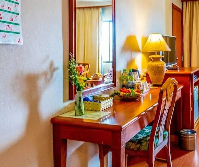 Hatyai Paradise Hotel & Resort