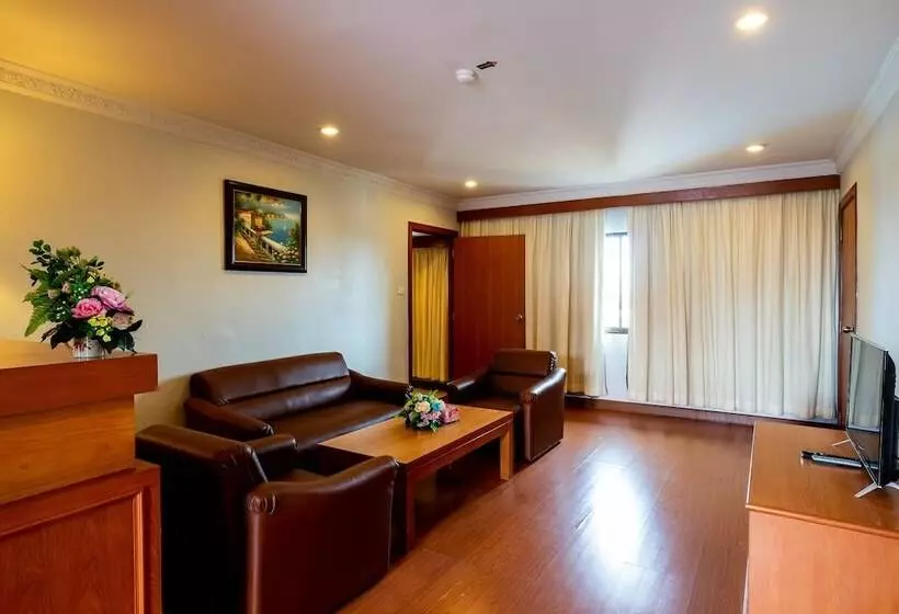 Hatyai Paradise Hotel & Resort