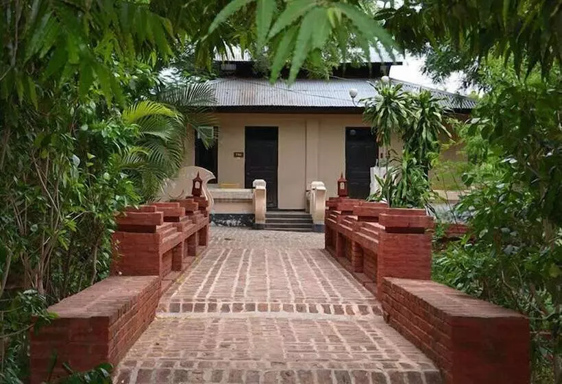 هتل Aung Mingalar