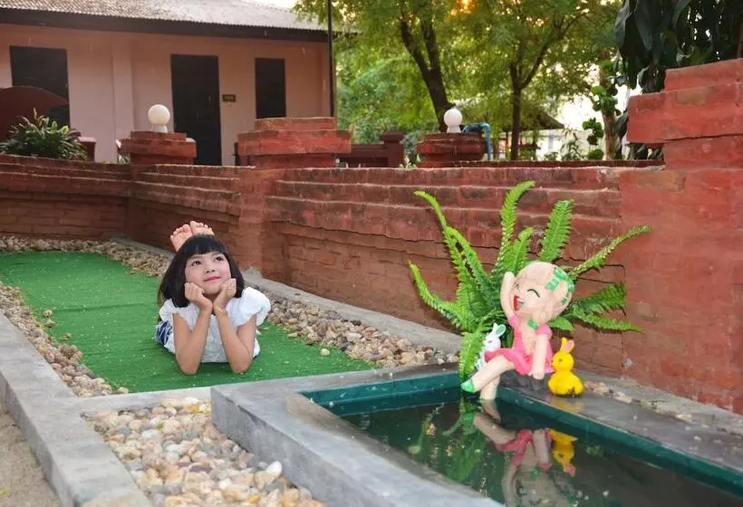 هتل Aung Mingalar