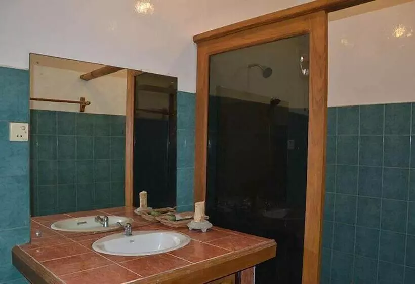 هتل Aung Mingalar