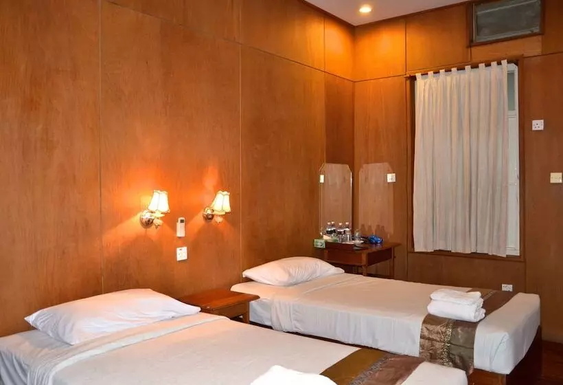 هتل Aung Mingalar