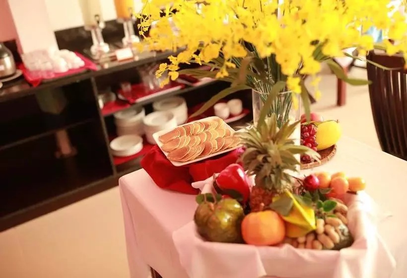 هتل Golden Sunset