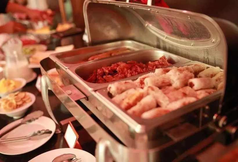 هتل Golden Sunset