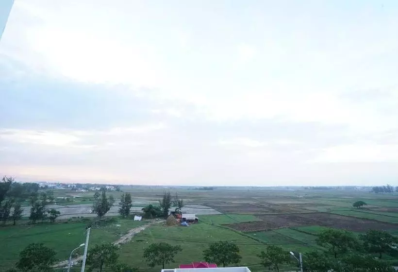 هتل Golden Sunset