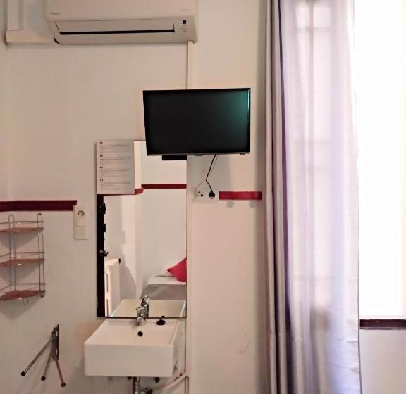 فندق Pensión Alicante By Moontels