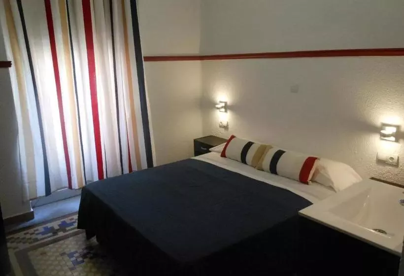 فندق Pensión Alicante By Moontels