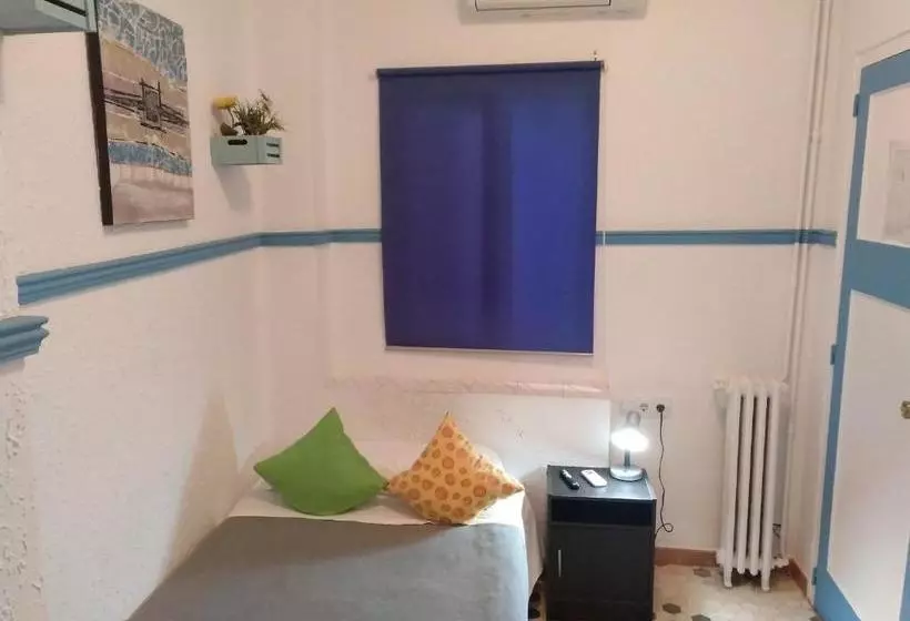 فندق Pensión Alicante By Moontels