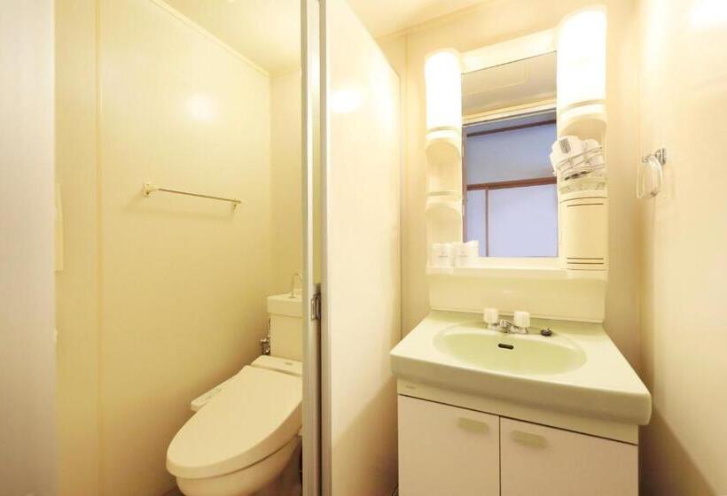 בית מלון כפרי Pony Onsen