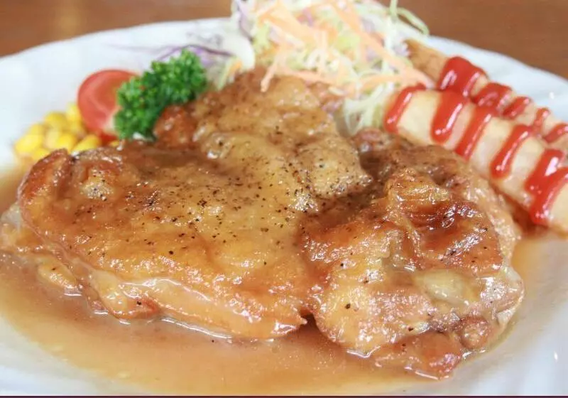 ホテル & Restaurant On The Beach Lue