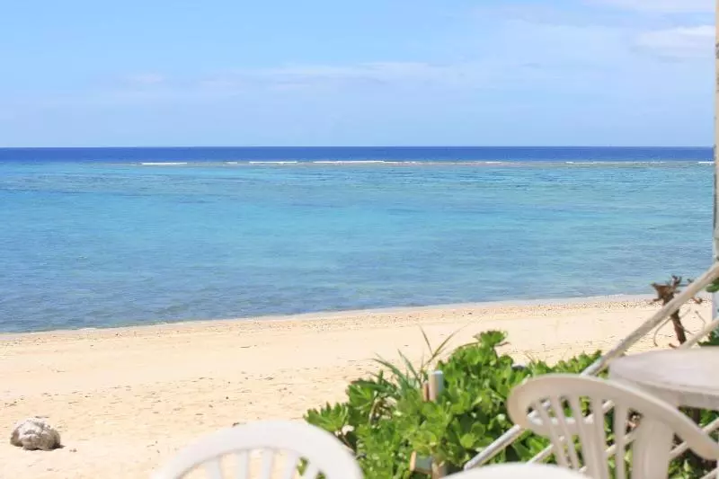 ホテル & Restaurant On The Beach Lue