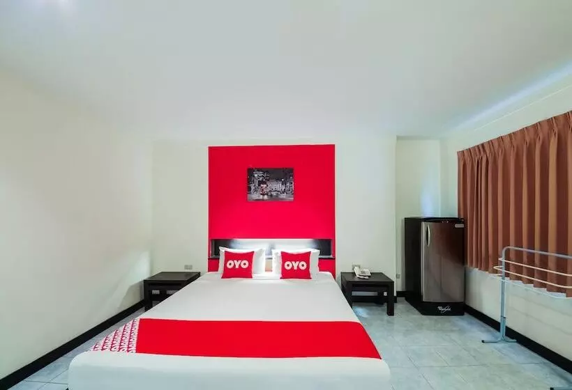 בית מלון כפרי Roar Inn Patong