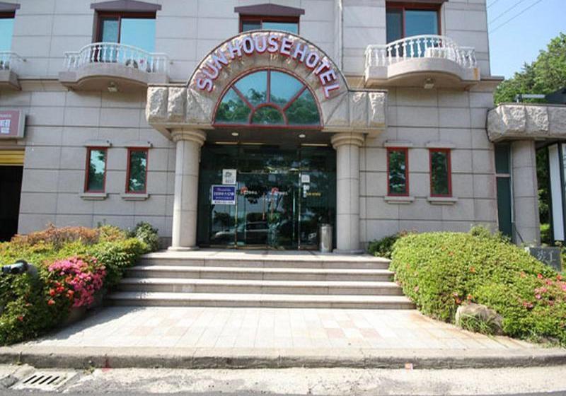 酒店 Sun House