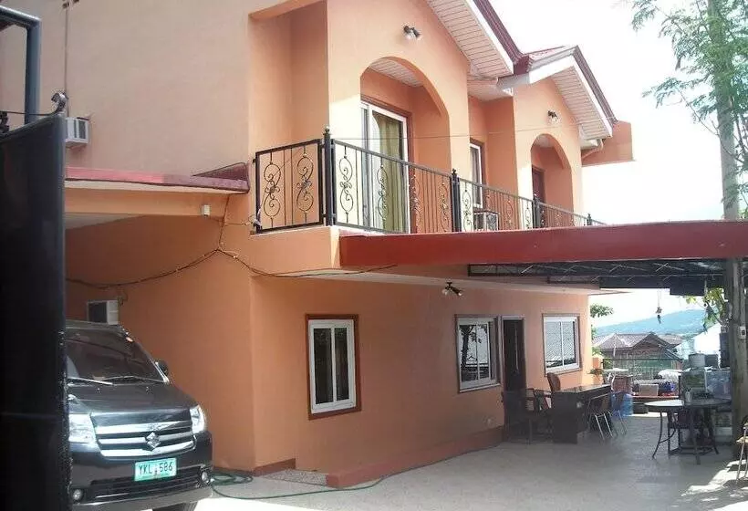 ペンション Cebu Guest Inn