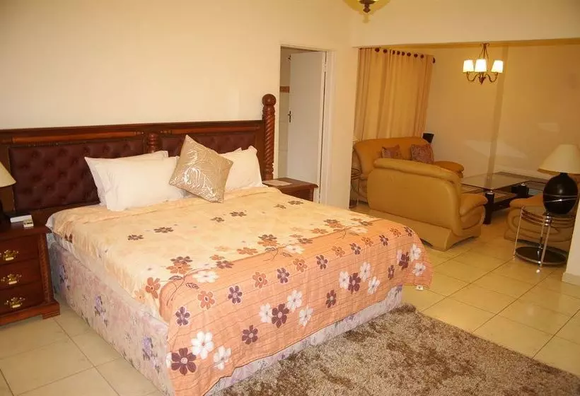 پانسیون Khanondo Guest House