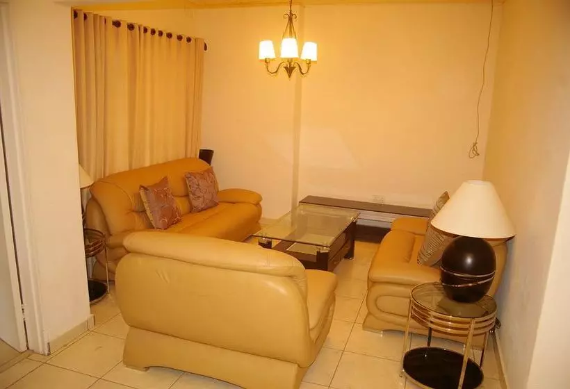 پانسیون Khanondo Guest House