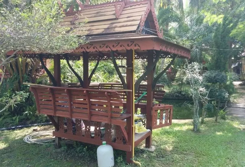 Pensión Paradise Garden Resort