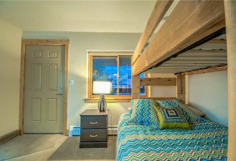 Residences At Old Town By Retreatia