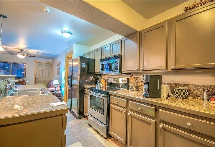 Residences At Old Town By Retreatia