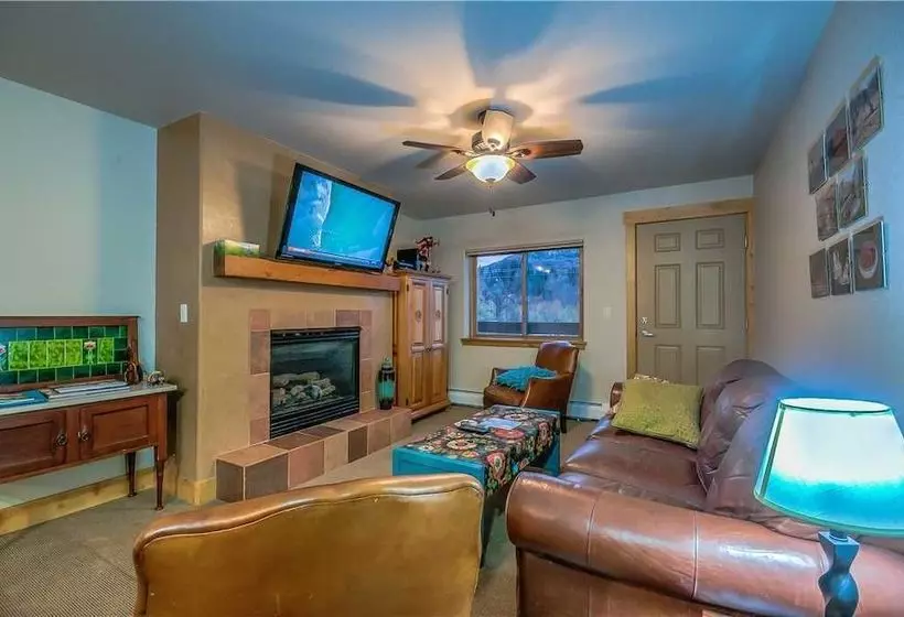 Residences At Old Town By Retreatia