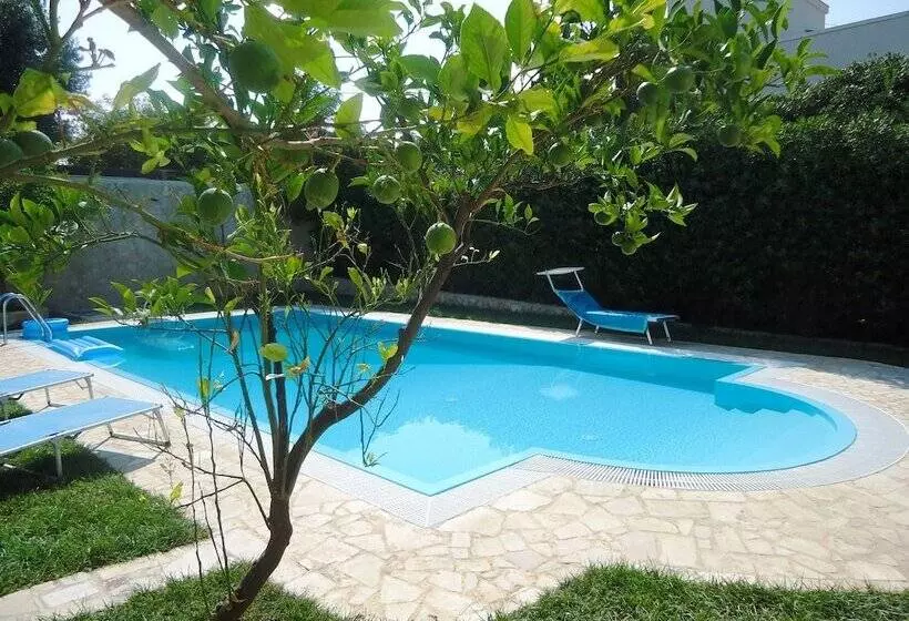 تختخواب و صبحانه Villa Dafne