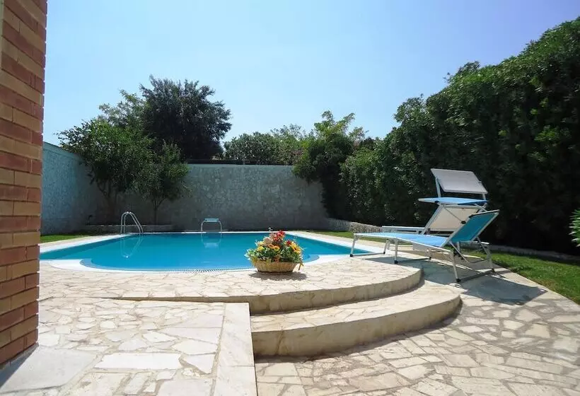 تختخواب و صبحانه Villa Dafne