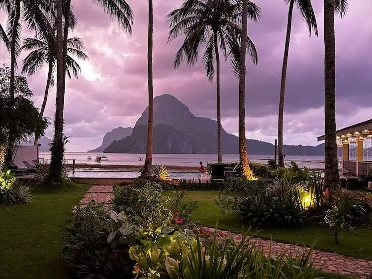 Cadlao Resort And Restaurant