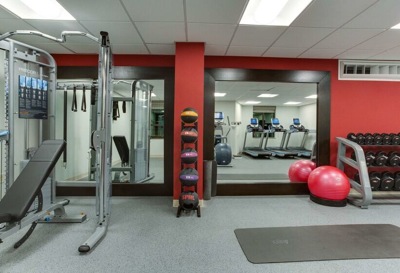 Homewood Suites By Hilton Savannah Historic Dist/riverfront