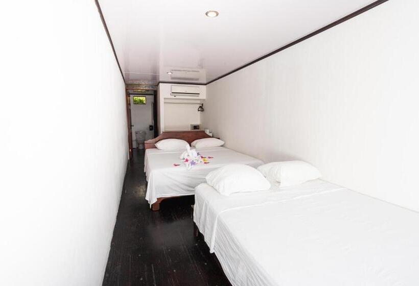 فندق El Faro Containers Beach