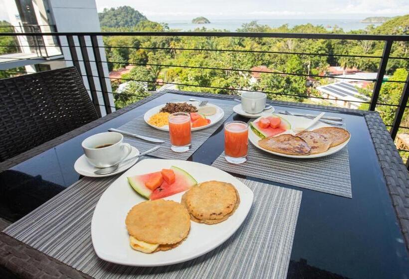 فندق El Faro Containers Beach