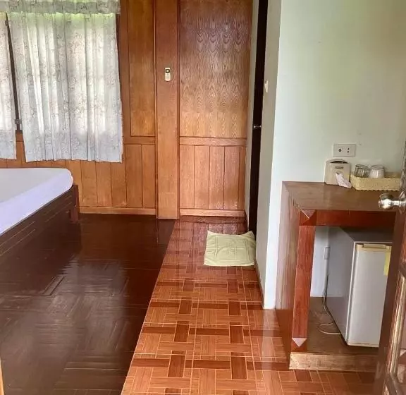 Отель First Villa Beach Resort