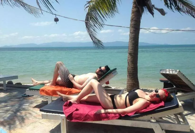 Отель First Villa Beach Resort