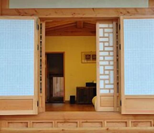 Hotel Gyeongju Hwangnamkwan Hanok