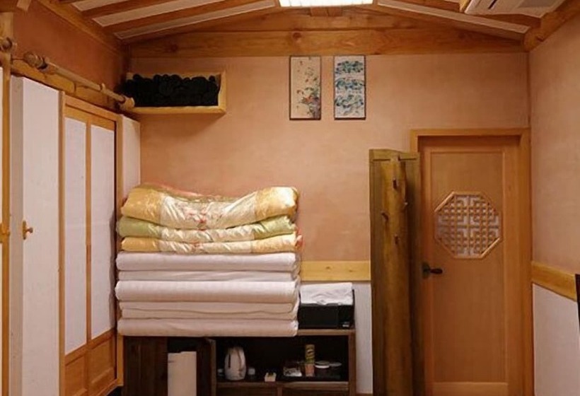 Hotel Gyeongju Hwangnamkwan Hanok