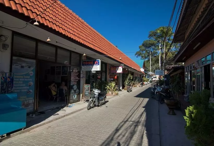 호텔 Lotus Paradise Resort