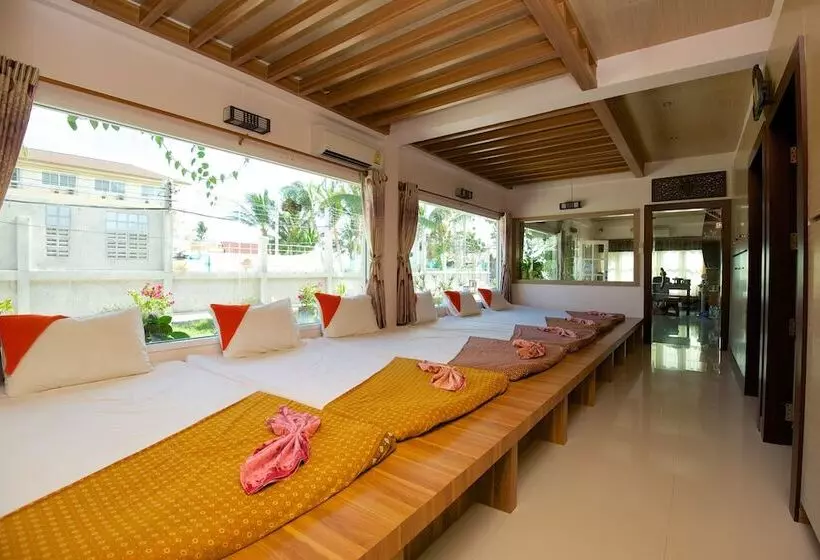 호텔 Lotus Paradise Resort